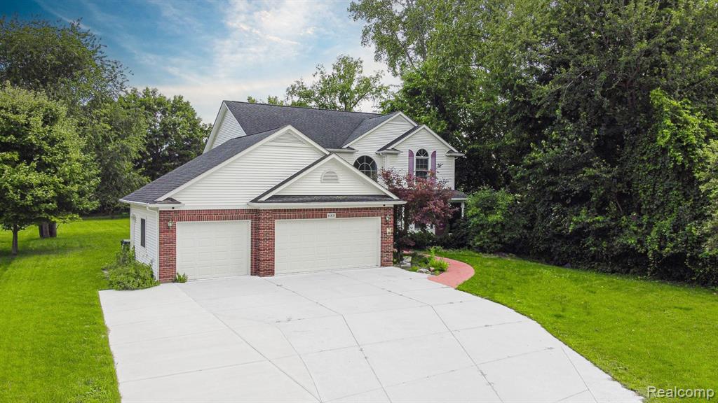 Michelson Rd, Rochester Hills, MI 48307