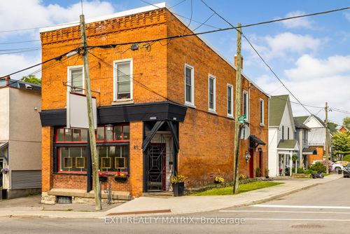 88 Queen St, Almonte, ON, K0A1A0 | Card Image
