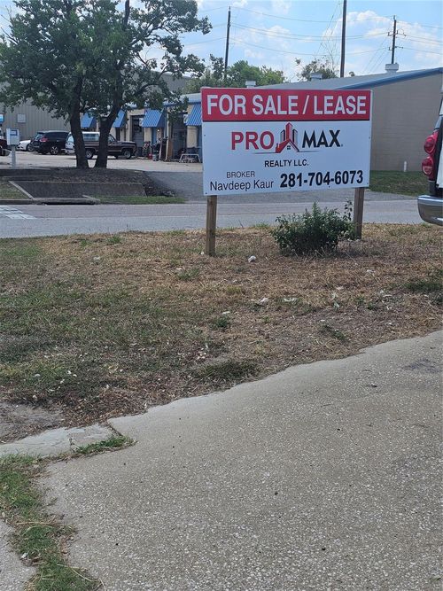 6203 Brittmoore Rd, Houston, TX, 77041-5114 | Card Image