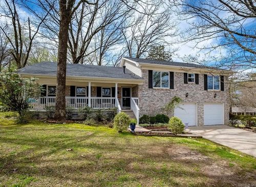 2 Highwood Dr, Little Rock, AR, 72205-2429 | Card Image