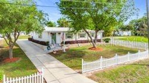 111 Mark Ave, LADY LAKE, FL, 32159-4513 | Card Image