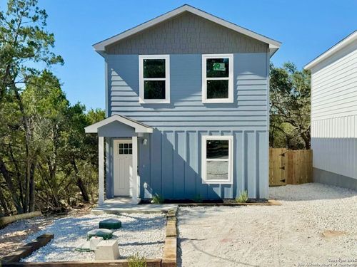 687 Burr Oak Ln, Canyon Lake, TX, 78133 | Card Image