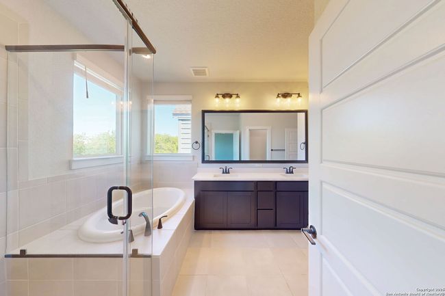 UNIT-17 - 5843 Whitby Rd, House other with 3 bedrooms, 3 bathrooms and null parking in San Antonio TX | Image 19