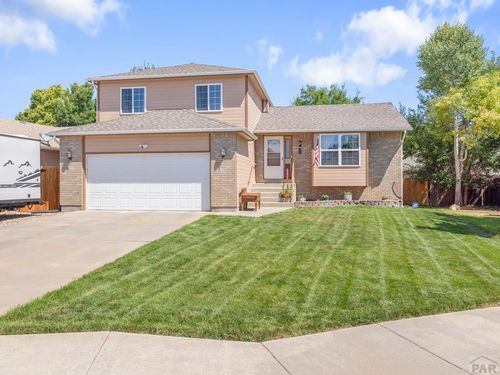 11 Avon Ct, Pueblo, CO, 81005-3511 | Card Image