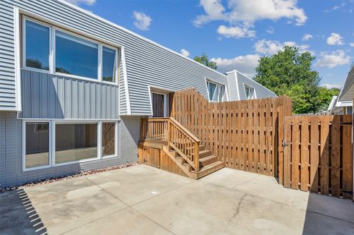 unit-206-6750 School St, Windsor Heights, IA, 50324-1642 | Card Image