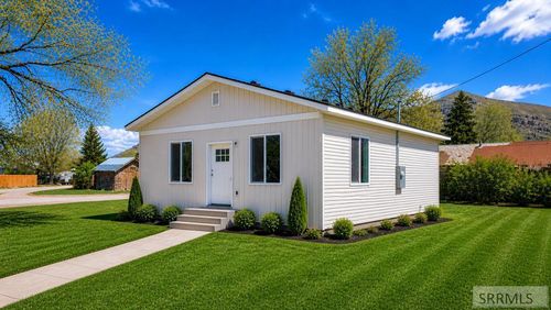 359 Challis Ave, Arco, ID, 83213-8747 | Card Image