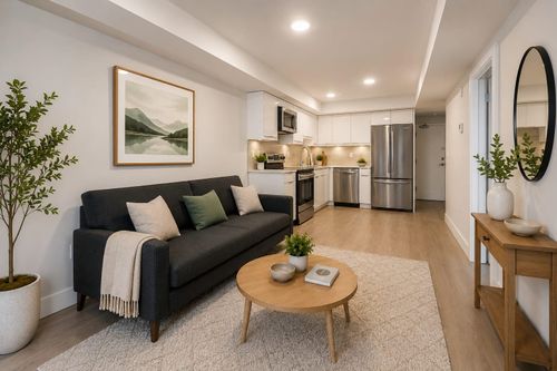 206-3050 Kingsway, Vancouver, BC, V5R5J7 | Card Image
