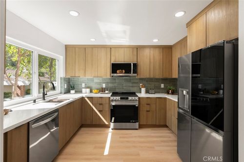 6-6577 E Camino, Anaheim, CA, 92807 | Card Image
