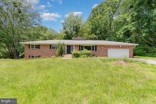 7202 Old Carolina Rd, GAINESVILLE, VA, 20155-1847 | Card Image