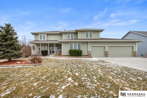 2205 Oriole Dr, Bellevue, NE, 68123-6836 | Card Image