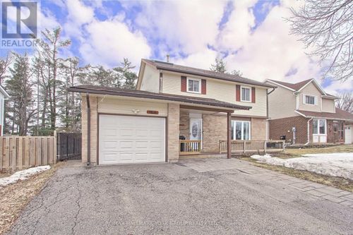 11 Shelley Lane, Barrie, ON, L4N4W4 | Card Image