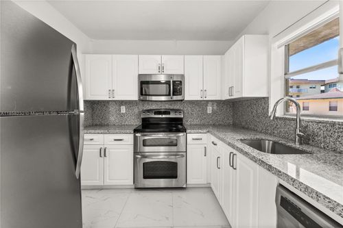 apt-120-7505 Sw 82nd St, Miami, FL, 33143-7300 | Card Image