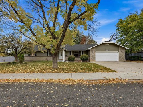 2652 Hemlock Court, Grand Junction, CO, 81506 | Card Image
