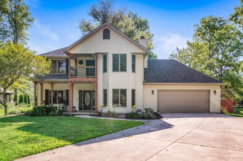8704 N Rock Creek Ct, Muncie, IN, 47303-9385 | Card Image