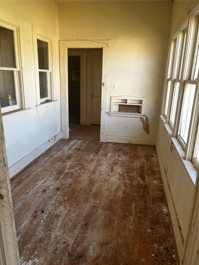 Wood flooring, built-ins and natural light | Image 5