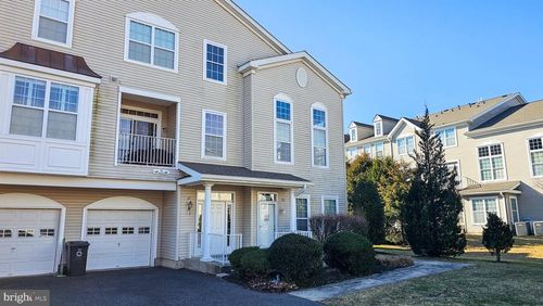 1611-51 Farrah Dr, Manahawkin, NJ, 08050-2161 | Card Image