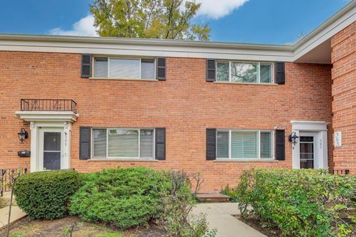 587 Shorely Dr, Barrington, IL, 60010-3340 | Card Image