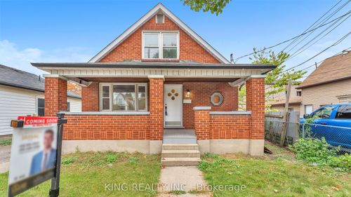 908 Trafalgar St, Home with 5 bedrooms, 3 bathrooms and 3 parking in London ON | Card Image