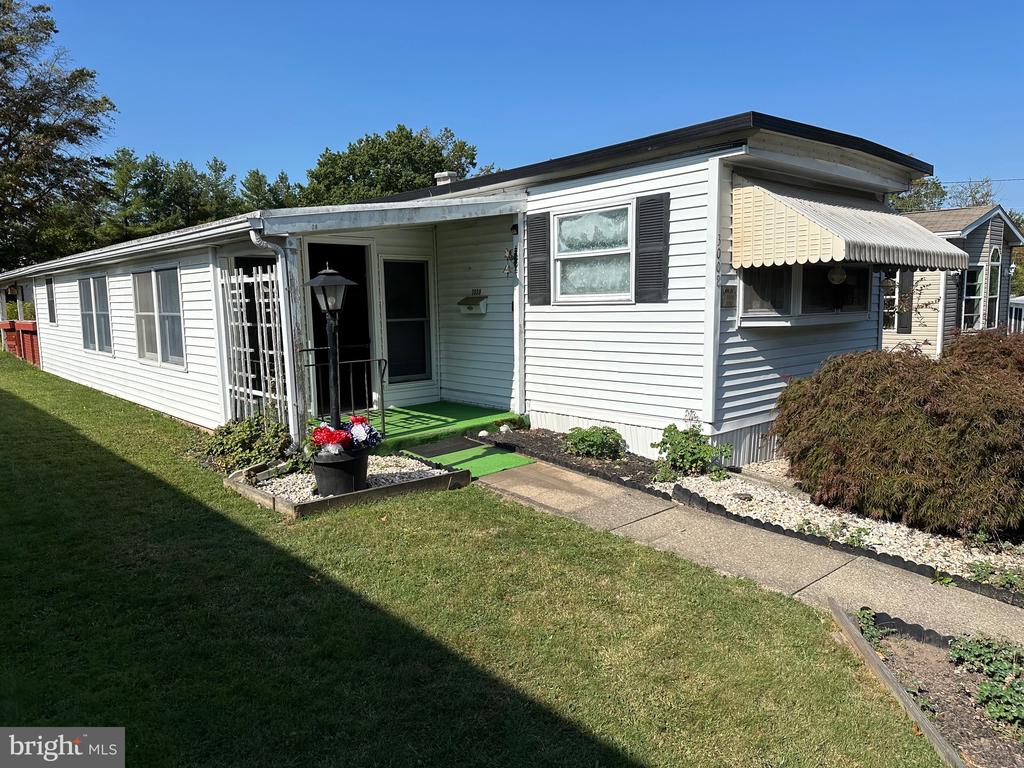 Walnut Ln, Telford, PA 18969