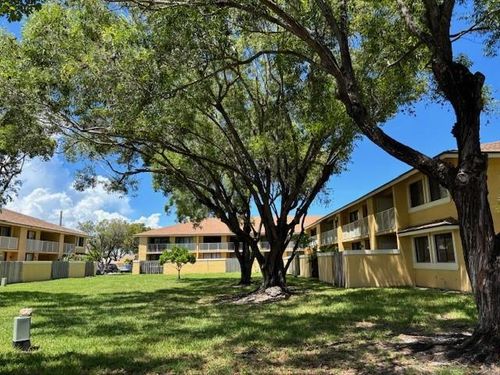 apt-205-410 Nw 214th St, Miami Gardens, FL, 33169-2190 | Card Image