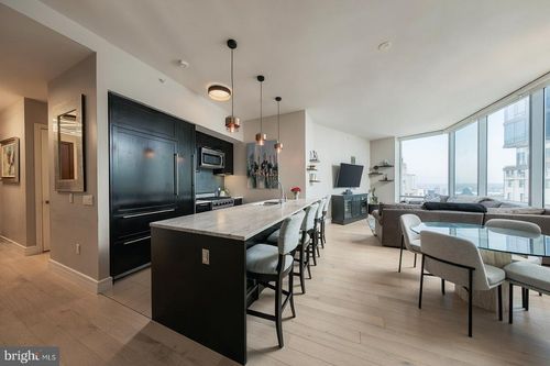 36a-1414 S Penn Sq, PHILADELPHIA, PA, 19102-2551 | Card Image