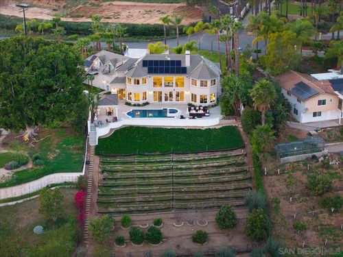 2814 Paseo Del Sol, Escondido, CA, 92025 | Card Image