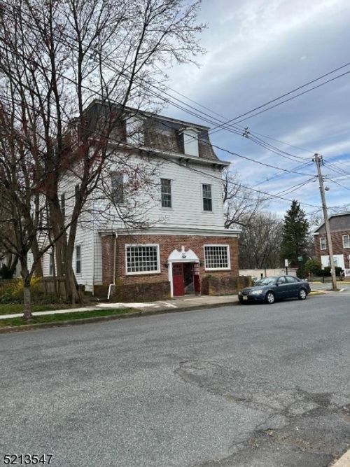 5-52 Center St, Bloomsbury, NJ, 08804-3023 | Card Image