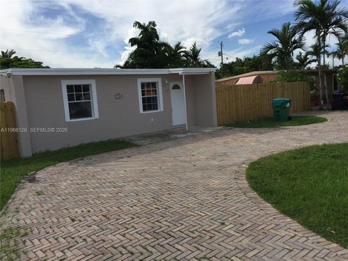 4700-4700 Sw 97th Ave, Miami, FL, 33165-5876 | Card Image