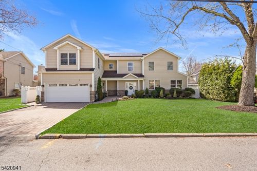 23 George Rd, Emerson, NJ, 07630-1311 | Card Image