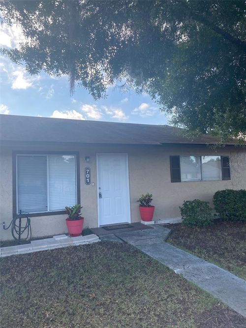701-701 W Rosewood Ln, TAVARES, FL, 32778-4867 | Card Image