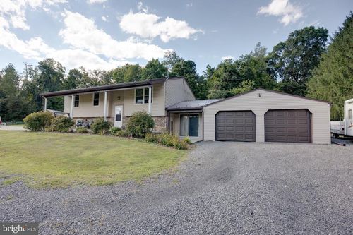 30 Breann Dr, MILROY, PA, 17063-8818 | Card Image