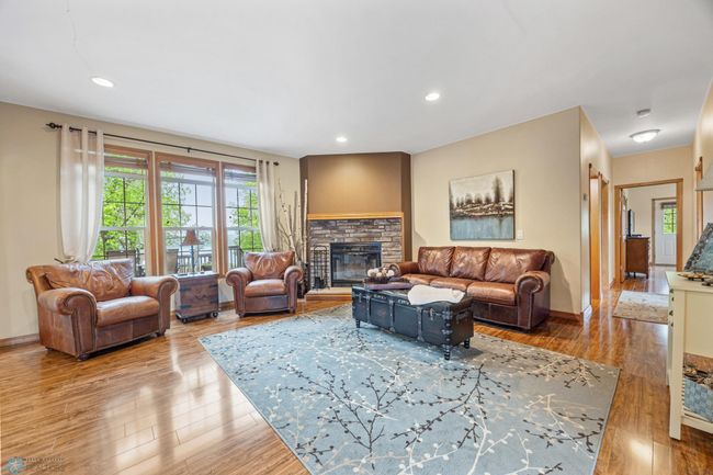 Living Room | Image 10