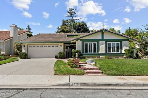 3919 Southhampton Rd, Moorpark, CA, 93021-2807 | Card Image