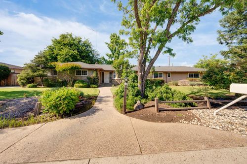 5437 Valhalla Dr, Carmichael, CA, 95608-1244 | Card Image