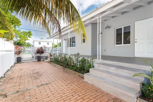 540-540 Ne 67th St, Miami, FL, 33138-5621 | Card Image