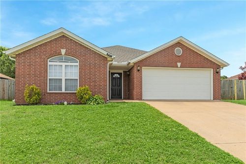 501 Firewood Dr, Centerton, AR, 72719-9749 | Card Image