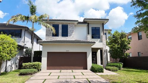 16065 Sw 136th Ter, Miami, FL, 33196-1815 | Card Image