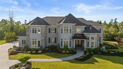 5558 Herons Gln, Clarence, NY, 14031-1849 | Card Image