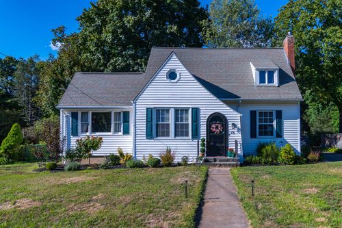 15 Laydon Ave, North Haven, CT, 06473-2705 | Card Image