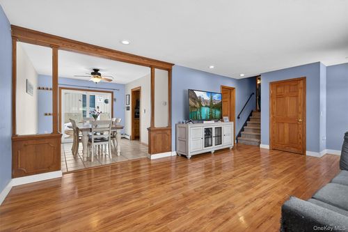 85 Farries Ave, Florida, NY, 10921-1216 | Card Image