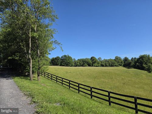 4402 Mountain Laurel Ln, MARSHALL, VA, 20115-3046 | Card Image