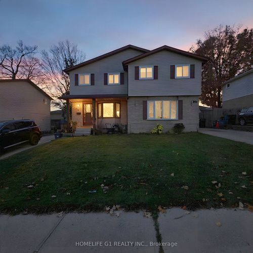 114 Connelly Dr, Kitchener, ON, N2N2V2 | Card Image