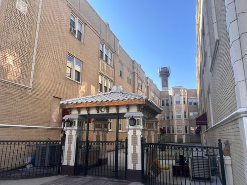 apt-337-2150 Gunderson Ave, Berwyn, IL, 60402-2056 | Card Image