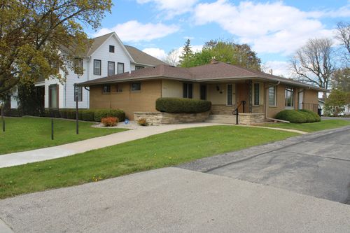 130 N Fond Du Lac Ave, Campbellsport, WI, 53010-2787 | Card Image