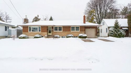 6543 St. John St, Niagara Falls, ON, L2J1C8 | Card Image