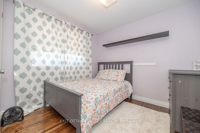8 Sumac Crt, House other with 4 bedrooms, 2 bathrooms and 3 parking in Deep River ON | Image 20