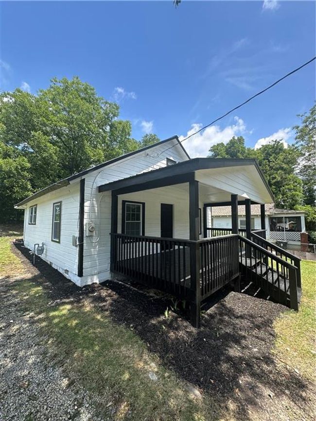 10 Busha St, House other with 2 bedrooms, 1 bathrooms and null parking in Toccoa GA | Image 7