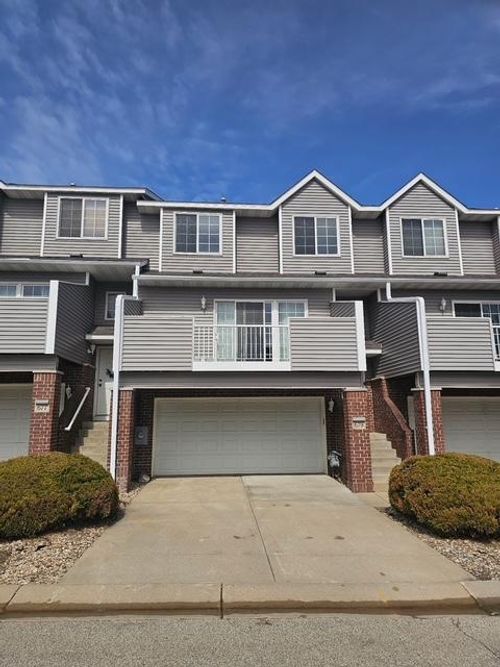 679 Shardlow Pl Ne, Byron, MN, 55920-1564 | Card Image