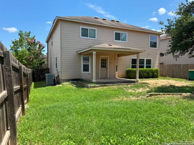 10115 Colt Xing, House other with 3 bedrooms, 3 bathrooms and null parking in Converse TX | Image 23