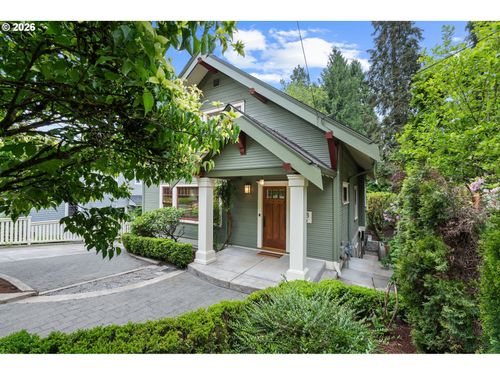 2328 Sw Broadway Dr, Portland, OR, 97201-1607 | Card Image
